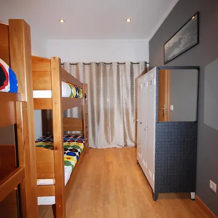 Hostal Wave *